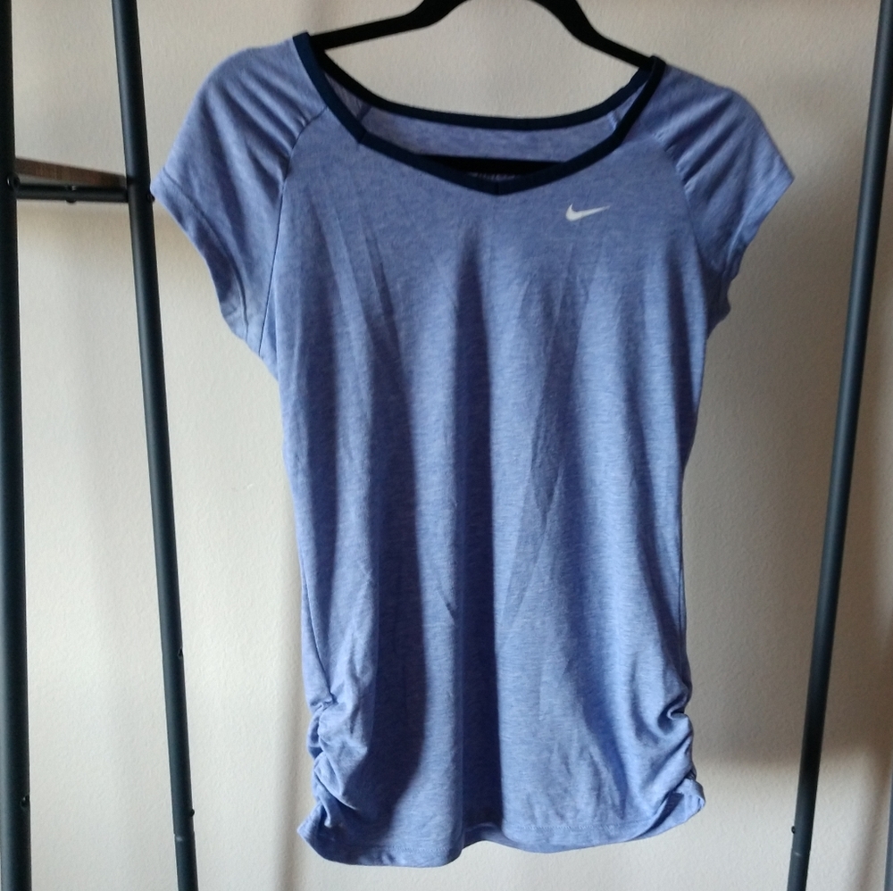 Nike women's tee shirt